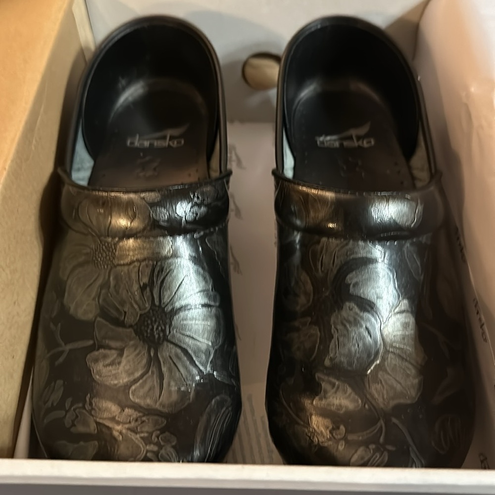 Clogs